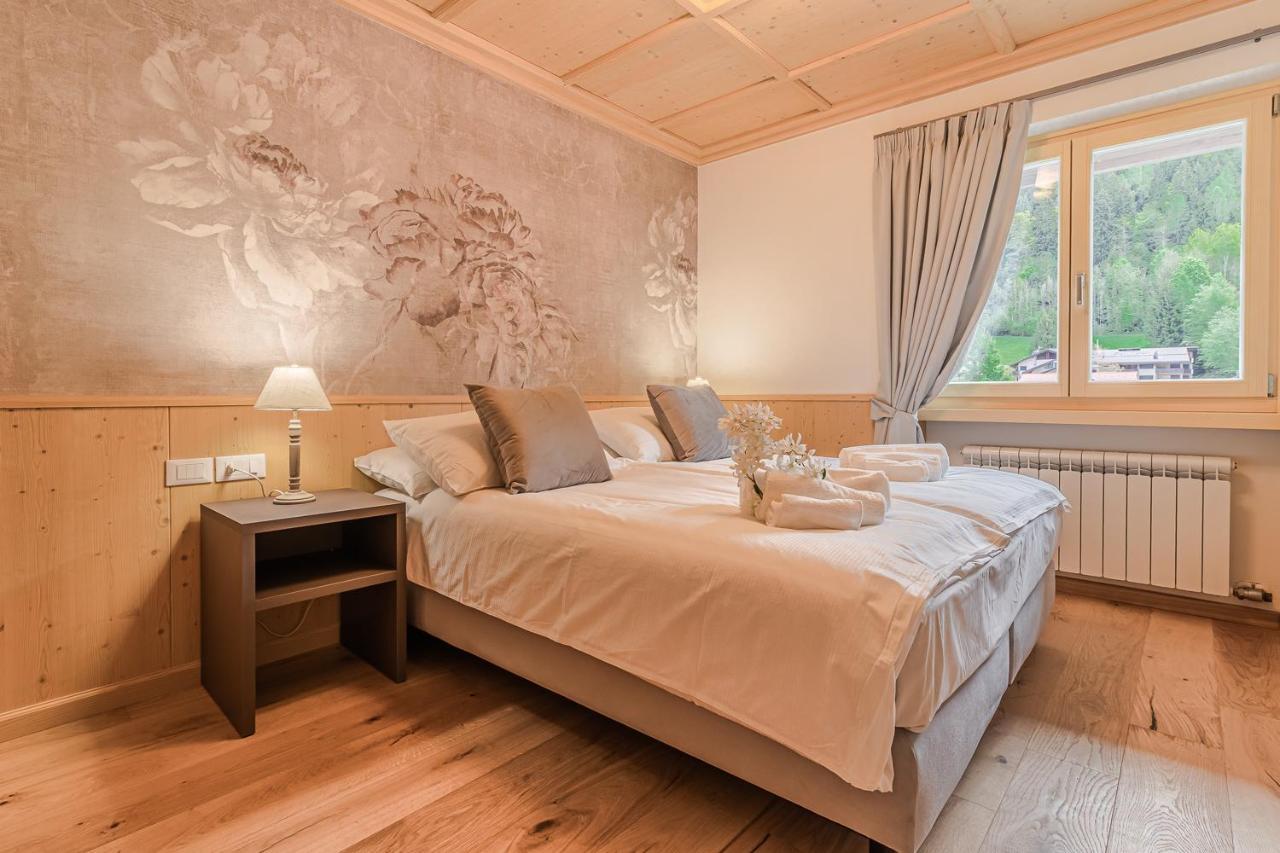 Suite Italy Pinzolo Due Giustino Bagian luar foto