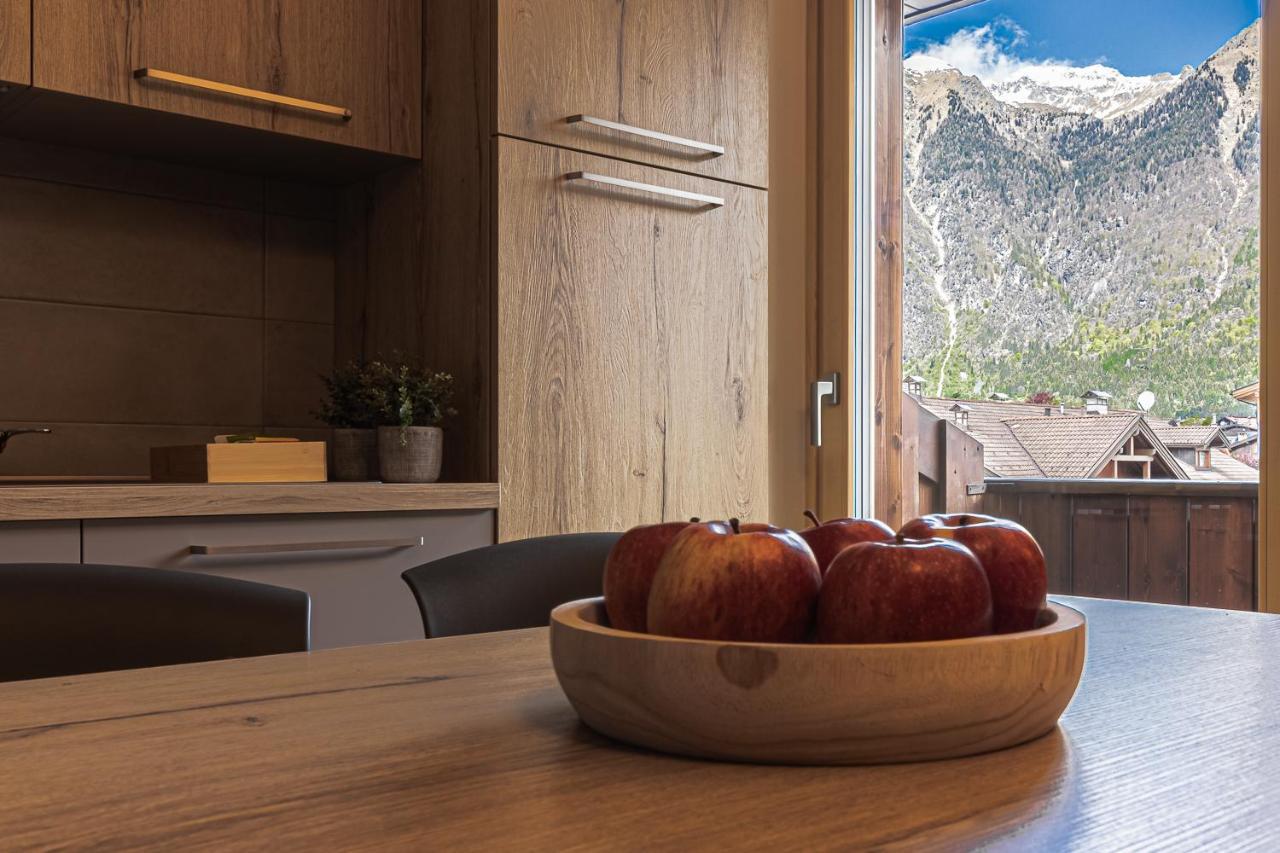 Suite Italy Pinzolo Due Giustino Bagian luar foto
