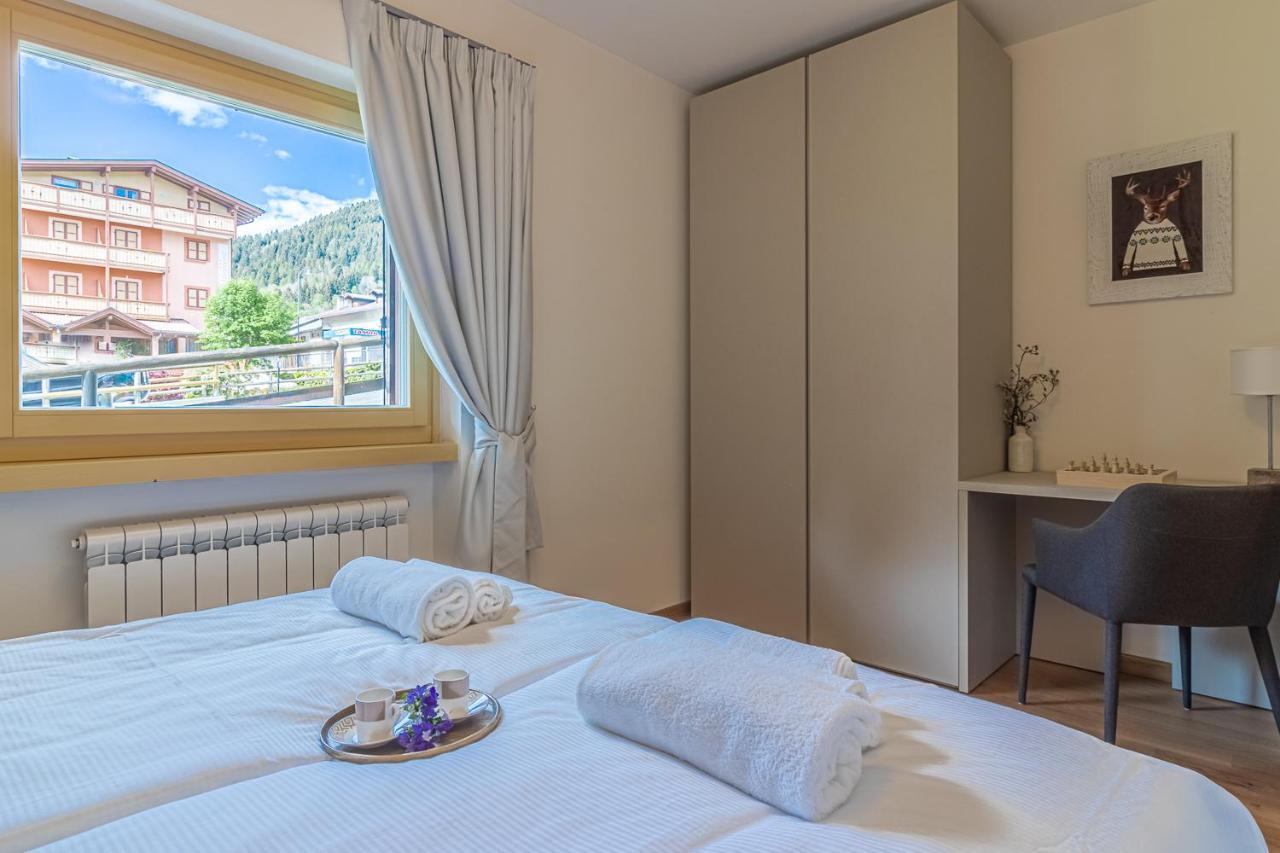 Suite Italy Pinzolo Due Giustino Bagian luar foto