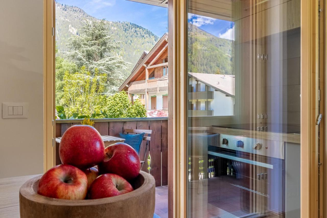 Suite Italy Pinzolo Due Giustino Bagian luar foto