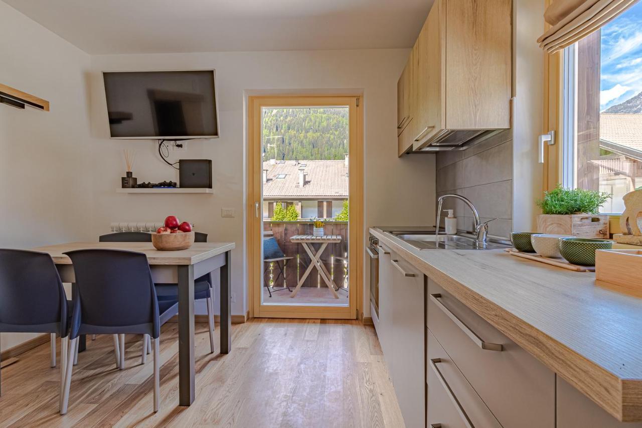 Suite Italy Pinzolo Due Giustino Bagian luar foto