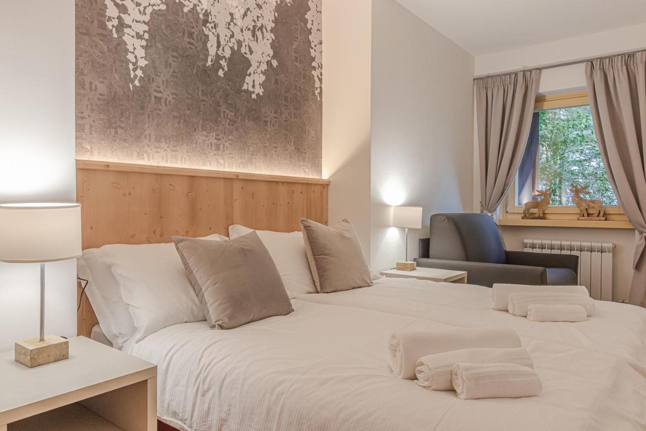 Suite Italy Pinzolo Due Giustino Bagian luar foto