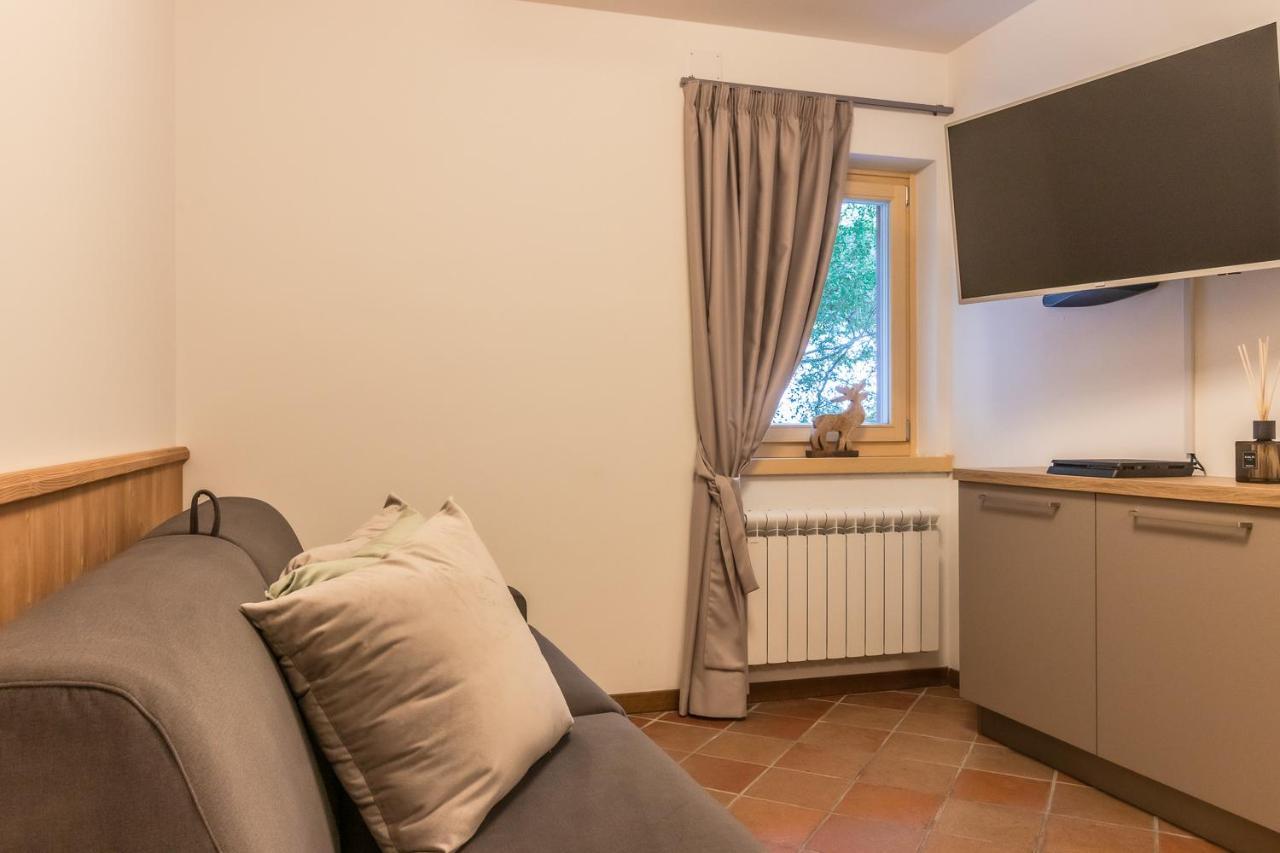 Suite Italy Pinzolo Due Giustino Bagian luar foto