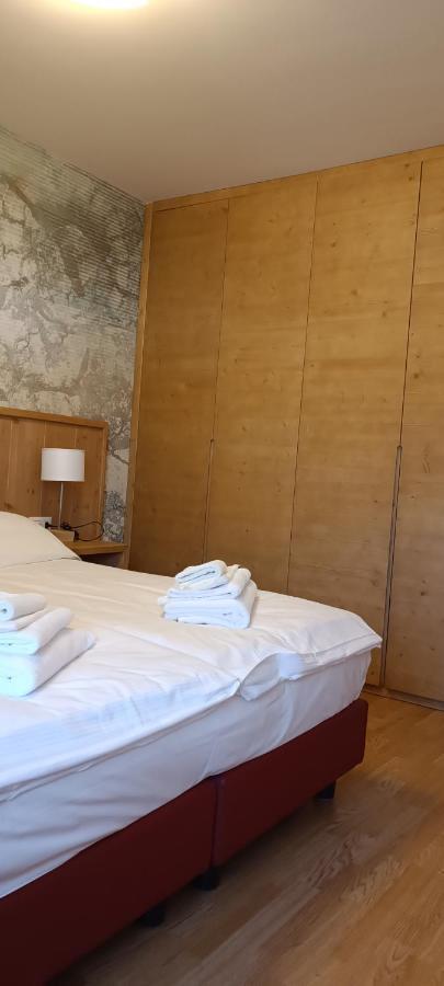 Suite Italy Pinzolo Due Giustino Bagian luar foto